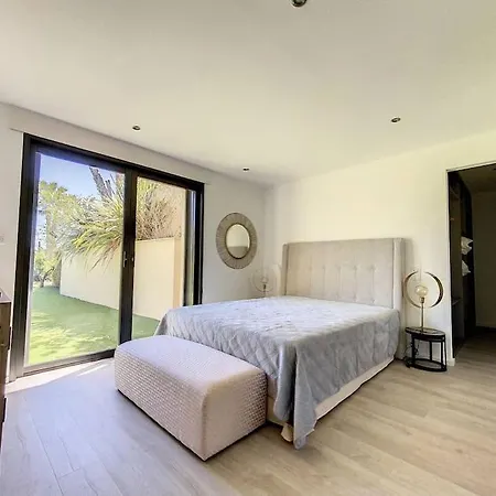 Villa Luxueuse De 4 Suites, Climatisation, Vue Mer, Piscine Grimaud