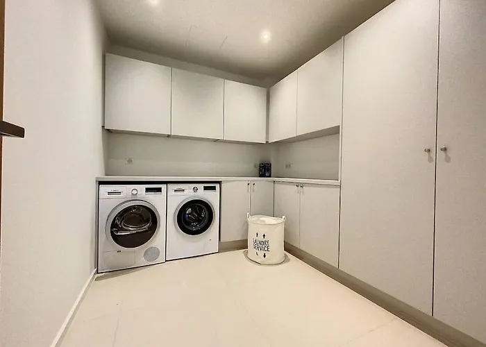 Luxueuse De 4 Suites, Climatisation, Vue Mer, Piscine * Grimaud